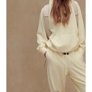 ESSENTIALS Womens Velour Pant